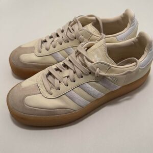 Adidas Women's Cream and White Sambae Sneakers size 8